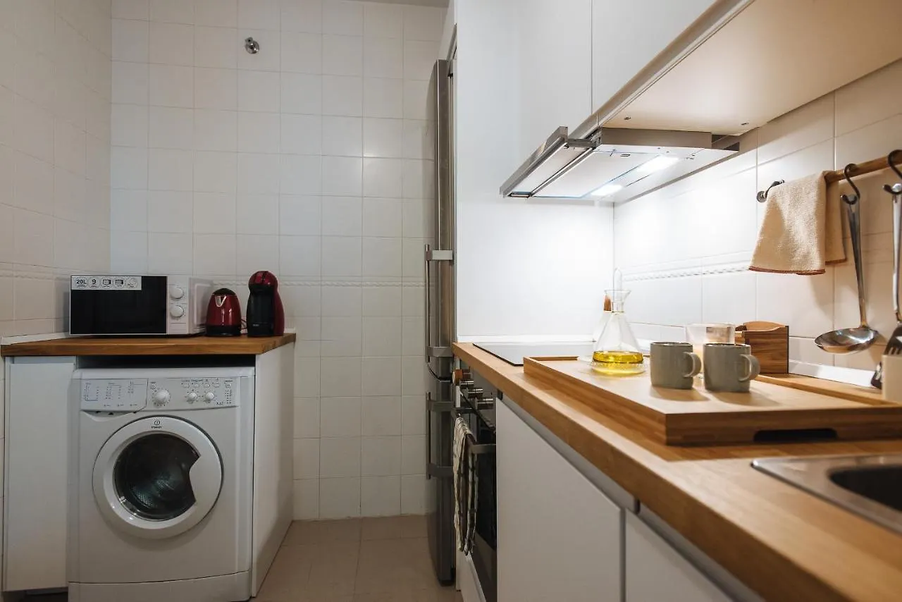 Apartment In Former Monastery With Patio In City Centre Free Parking