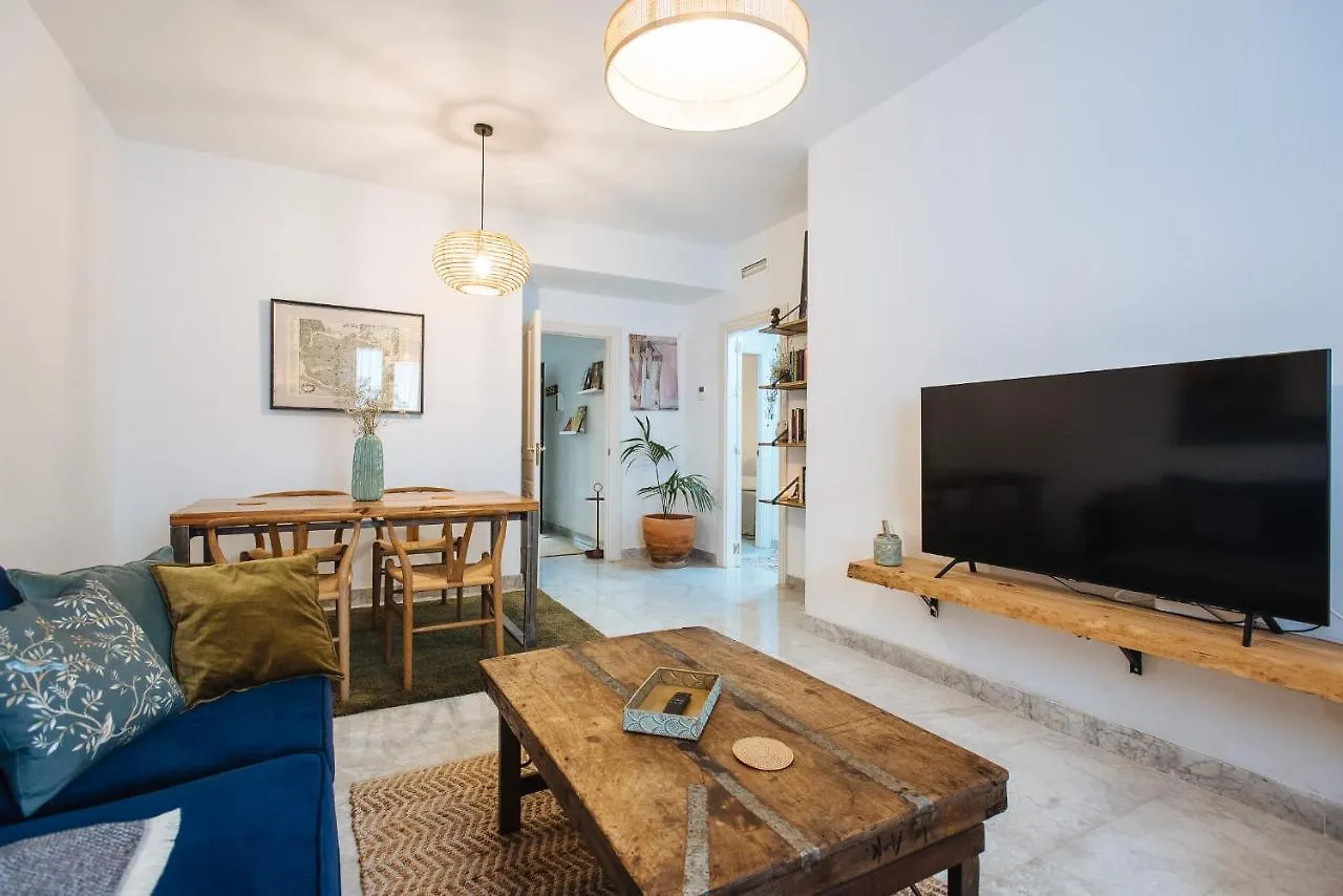 Apartment In Former Monastery With Patio In City Centre Free Parking 0*, Seville Spain