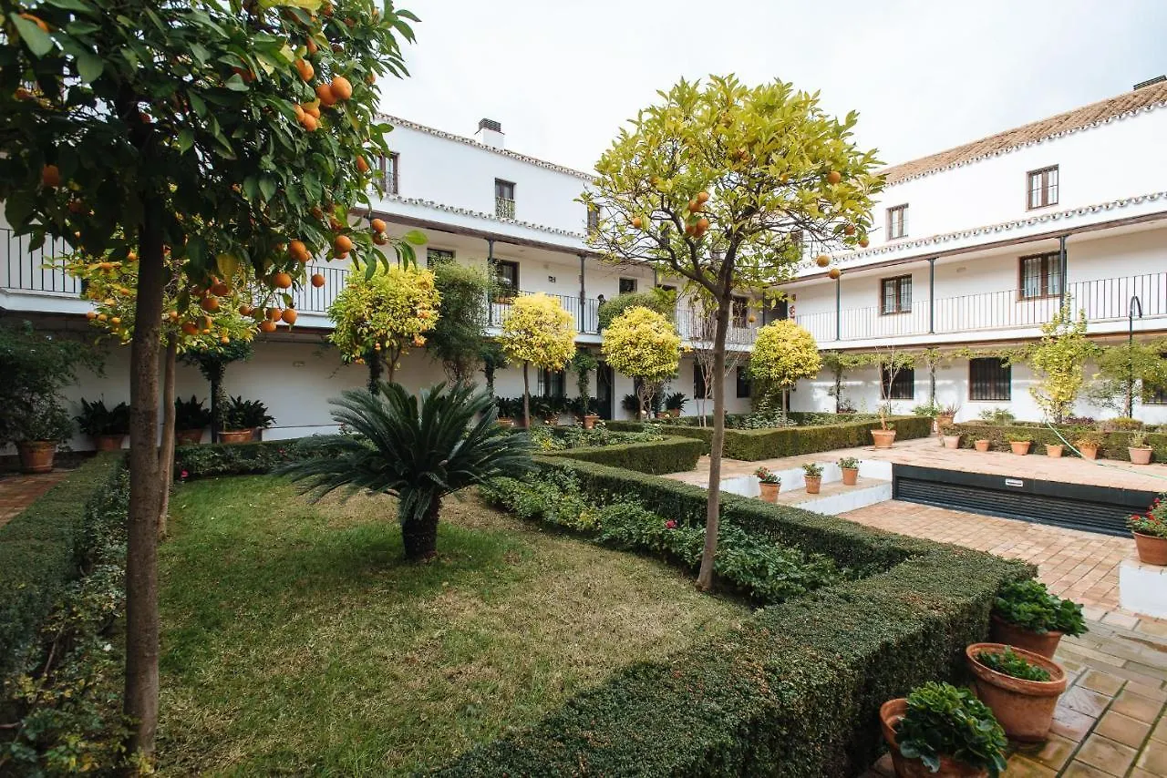 Apartment In Former Monastery With Patio In City Centre Free Parking 0*, Sevilla Spanyolország