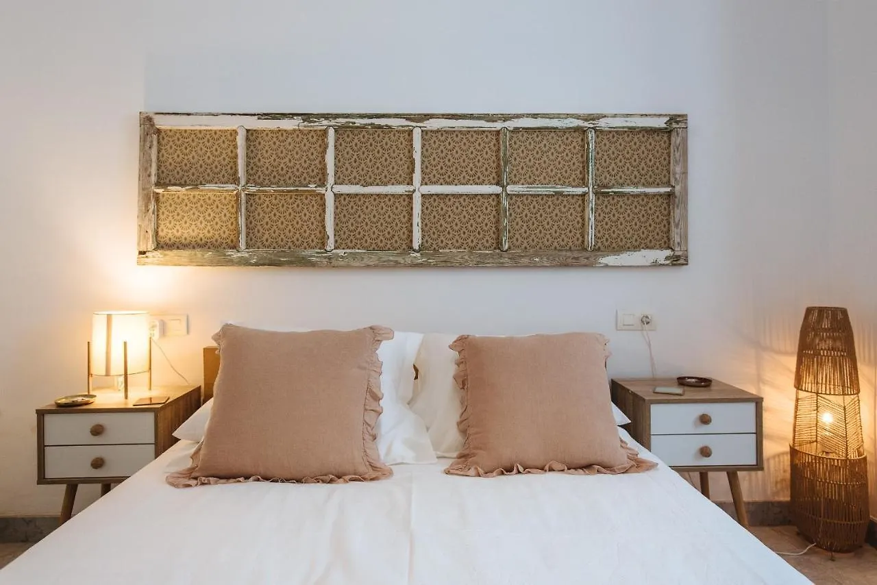 Apartment In Former Monastery With Patio In City Centre Free Parking  Sevilla